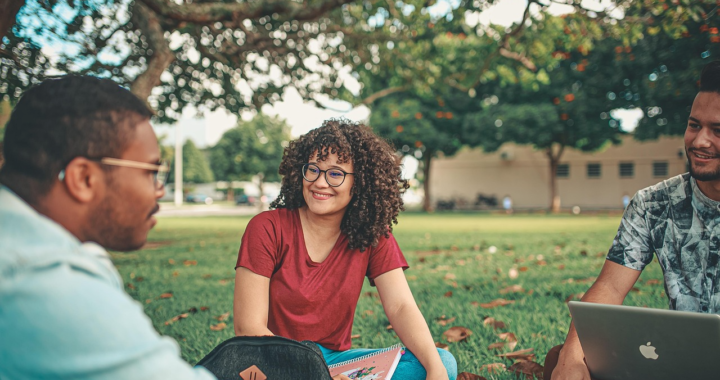 Homologar tu Título Universitario en España: La Guía Definitiva de Requisitos y Tiempos Reales